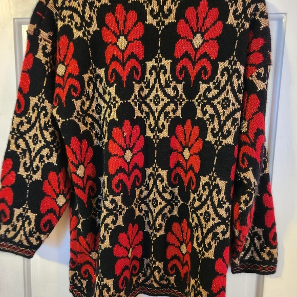 ❤️🔥3/$18 VTG Shimmer Sweater - Picture 4 of 7
